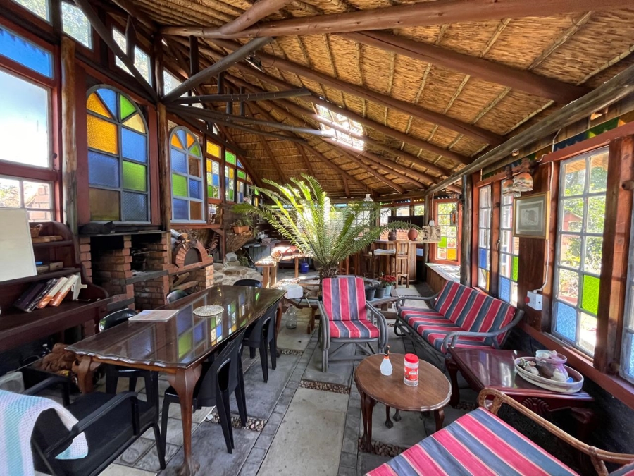 5 Bedroom Property for Sale in Cambridge Eastern Cape